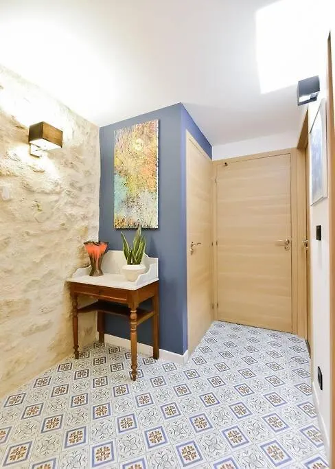 Holiday home Charmante Maison De Village Au Coeur Du Luberon Cucuron